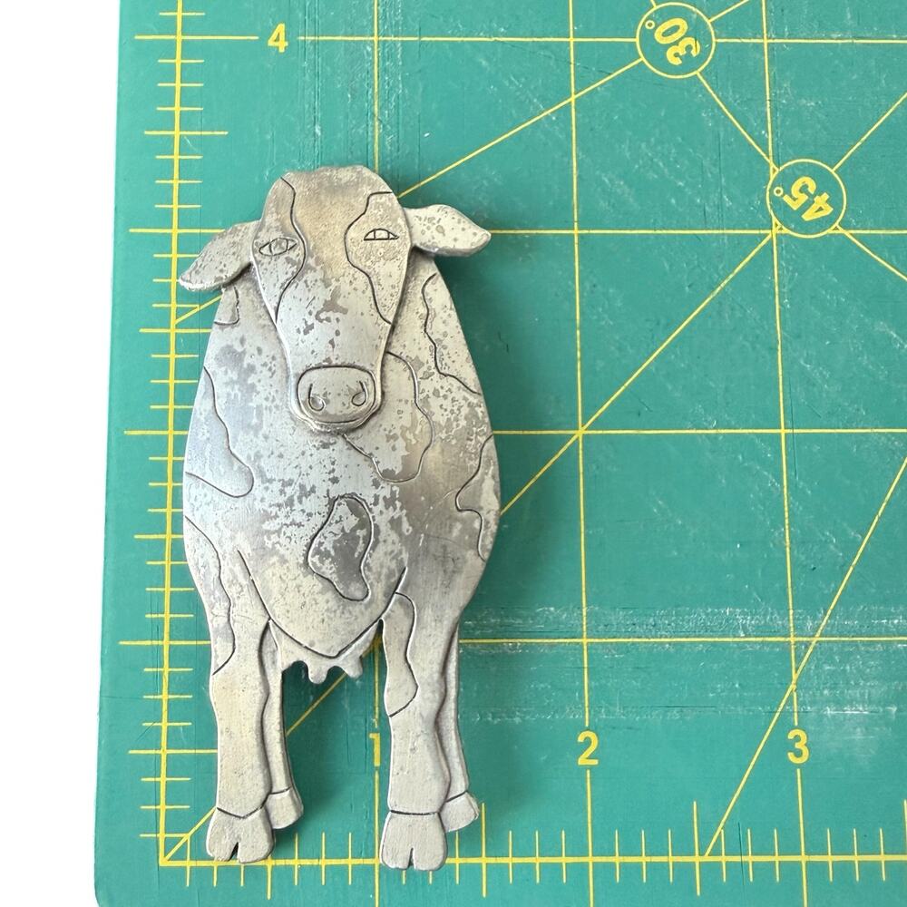 Vintage JJ Jonette Spotted Cow Brooch Pin Silver Tone Large Signed Farm Animal - Picture 6 of 6